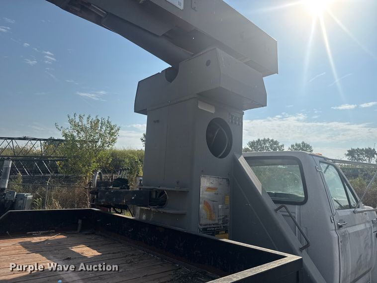 image for item EV1854 1990 Ford F700 crane truck