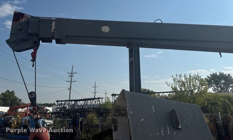 image for item EV1854 1990 Ford F700 crane truck