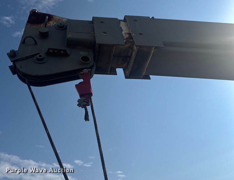 image for item EV1854 1990 Ford F700 crane truck