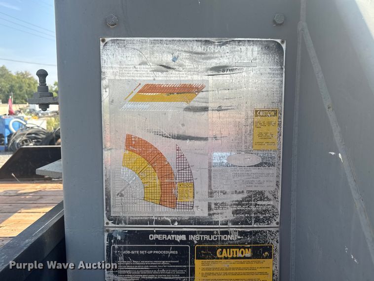 image for item EV1854 1990 Ford F700 crane truck