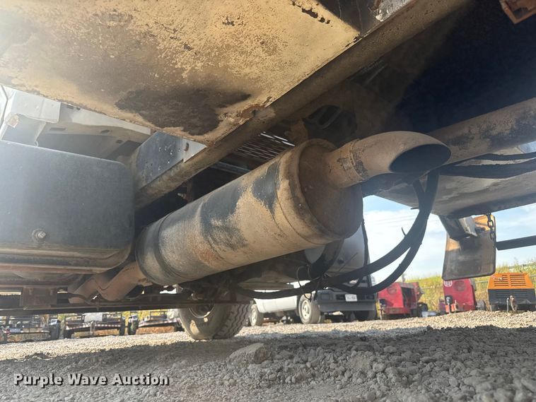 image for item EV1854 1990 Ford F700 crane truck