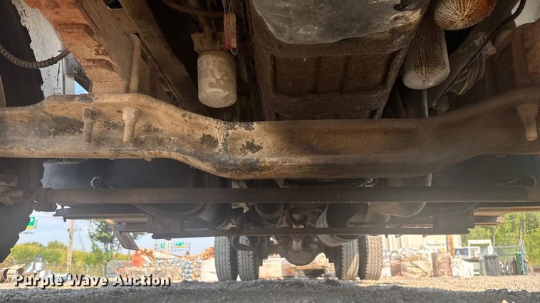 image for item EV1854 1990 Ford F700 crane truck