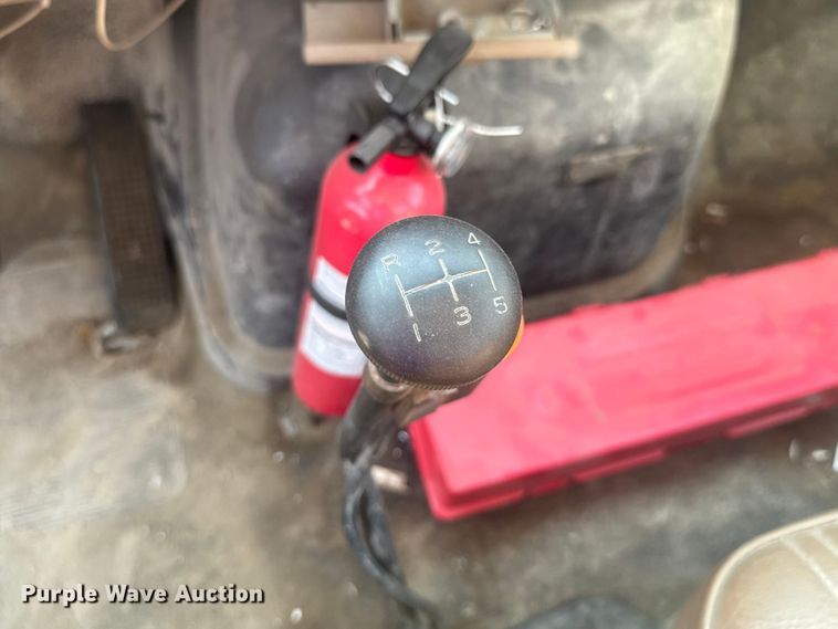 image for item EV1854 1990 Ford F700 crane truck