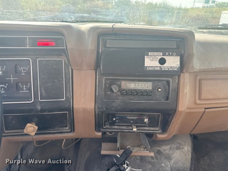 image for item EV1854 1990 Ford F700 crane truck