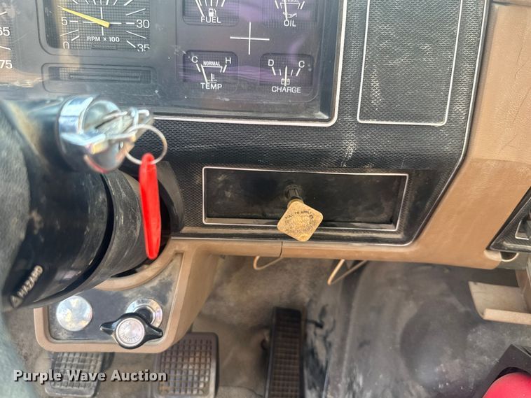 image for item EV1854 1990 Ford F700 crane truck