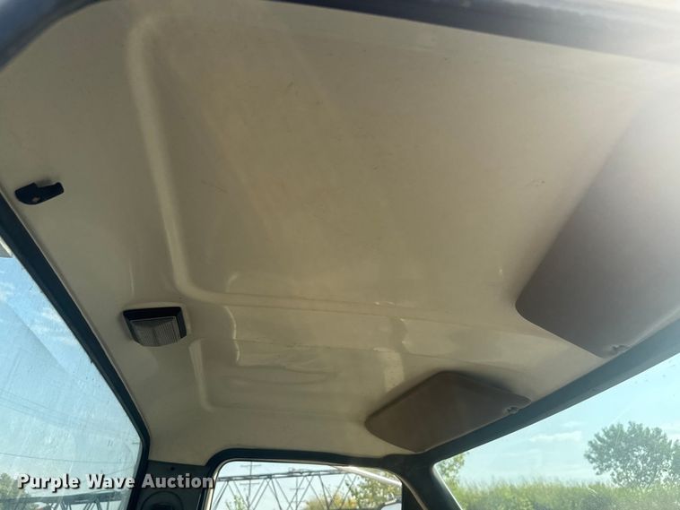 image for item EV1854 1990 Ford F700 crane truck