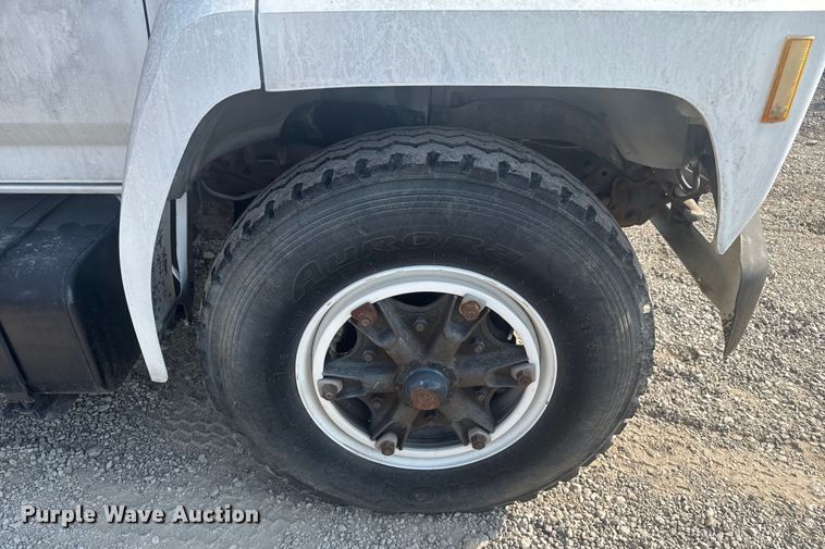 image for item EV1854 1990 Ford F700 crane truck