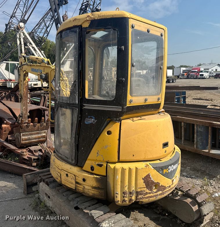 image for item EV1856 2002 Komatsu PC30MR-1 mini excavator