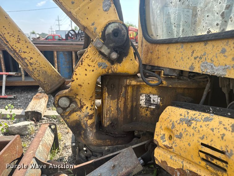 image for item EV1856 2002 Komatsu PC30MR-1 mini excavator