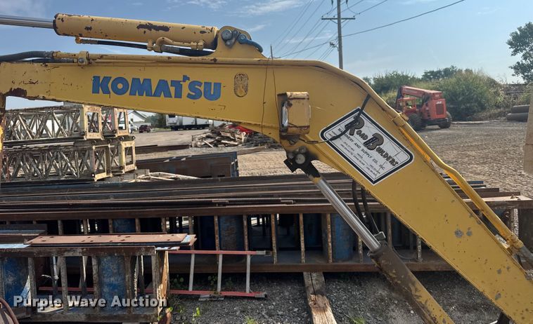 image for item EV1856 2002 Komatsu PC30MR-1 mini excavator