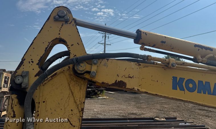 image for item EV1856 2002 Komatsu PC30MR-1 mini excavator