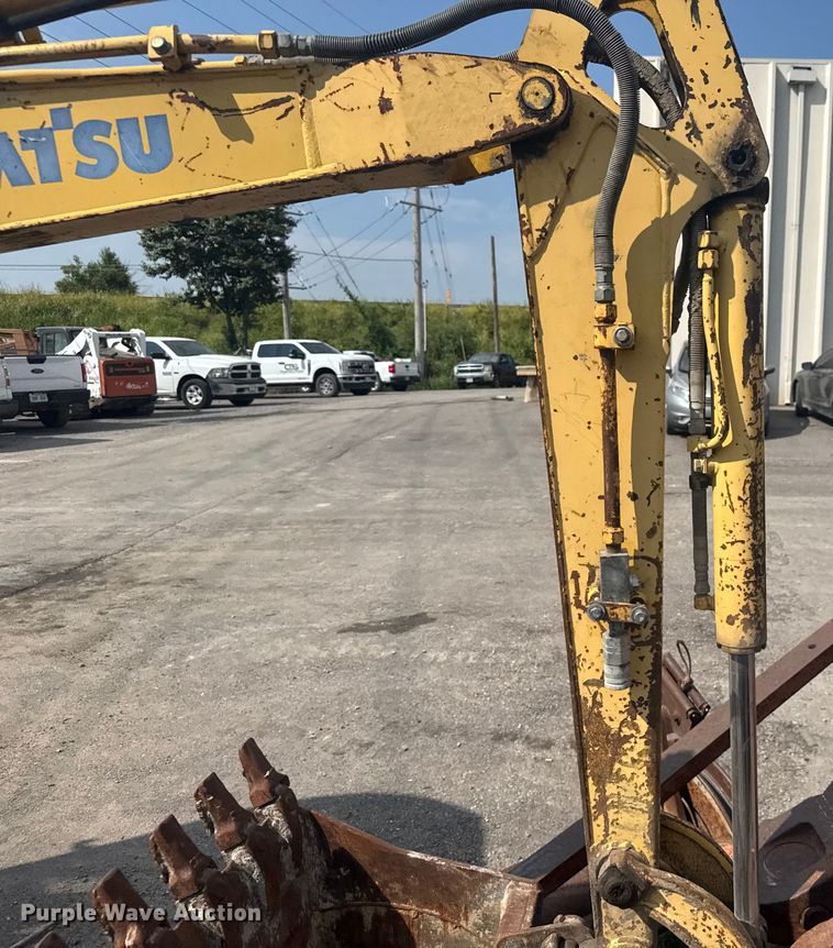 image for item EV1856 2002 Komatsu PC30MR-1 mini excavator