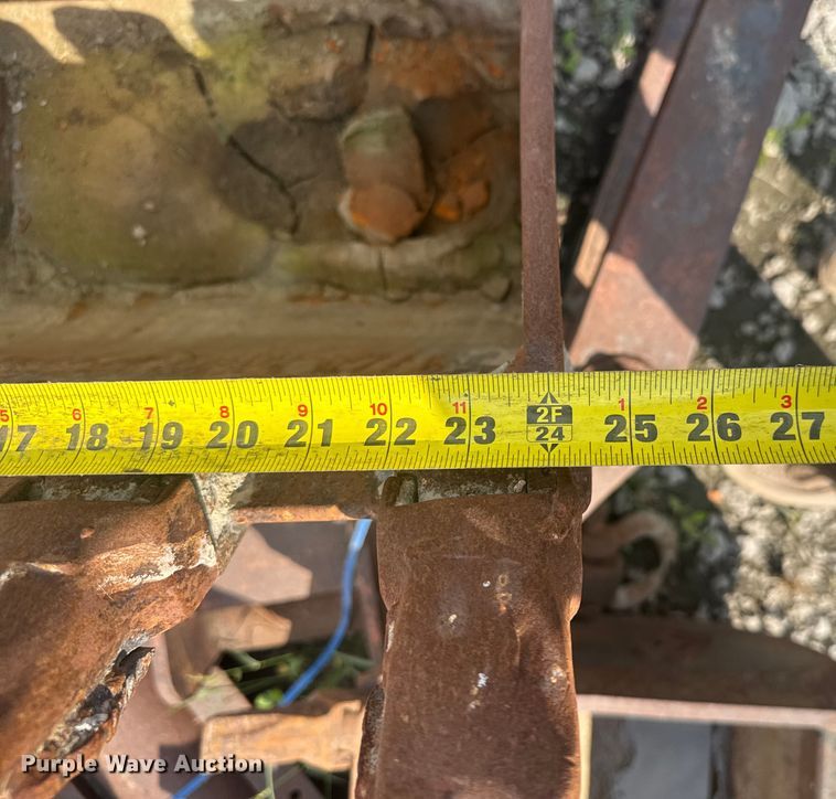 image for item EV1856 2002 Komatsu PC30MR-1 mini excavator