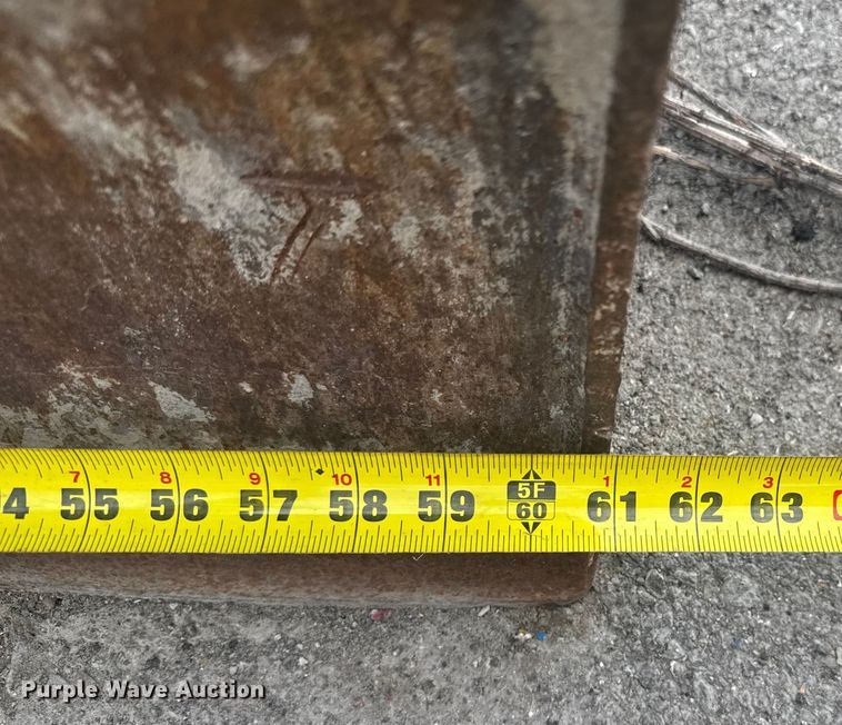 image for item EV1856 2002 Komatsu PC30MR-1 mini excavator