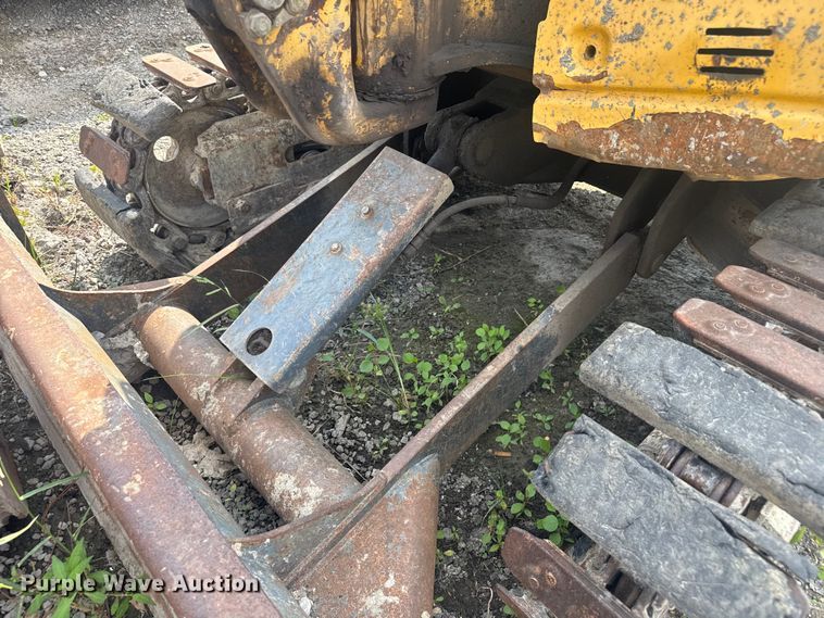 image for item EV1856 2002 Komatsu PC30MR-1 mini excavator