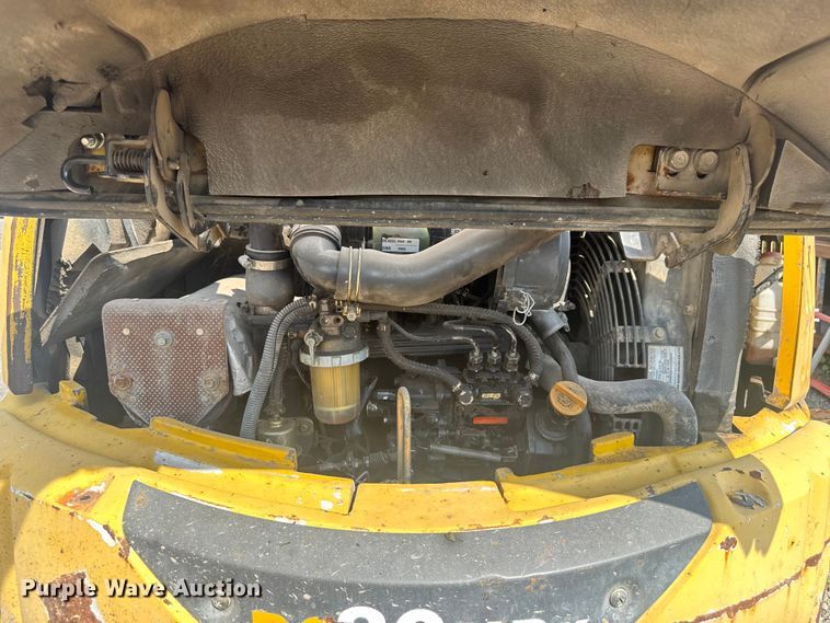 image for item EV1856 2002 Komatsu PC30MR-1 mini excavator