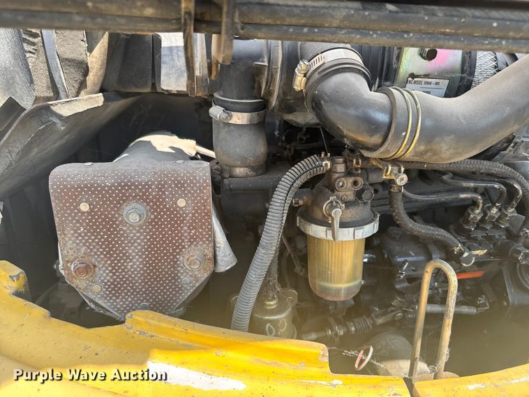 image for item EV1856 2002 Komatsu PC30MR-1 mini excavator