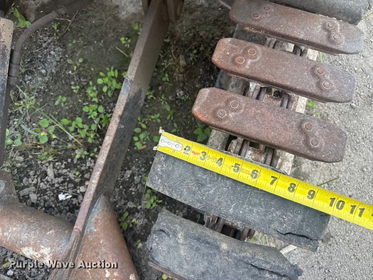 image for item EV1856 2002 Komatsu PC30MR-1 mini excavator