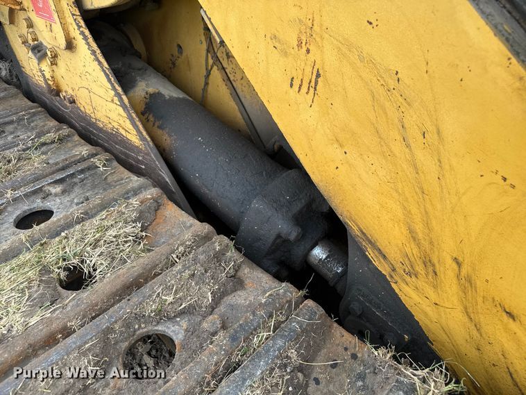 image for item EV1864 1973 Caterpillar 977L track loader