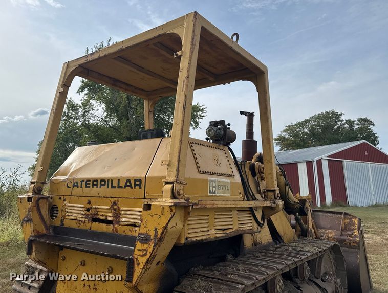 image for item EV1864 1973 Caterpillar 977L track loader