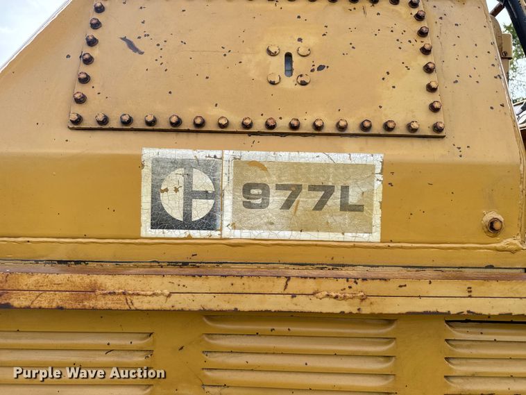 image for item EV1864 1973 Caterpillar 977L track loader