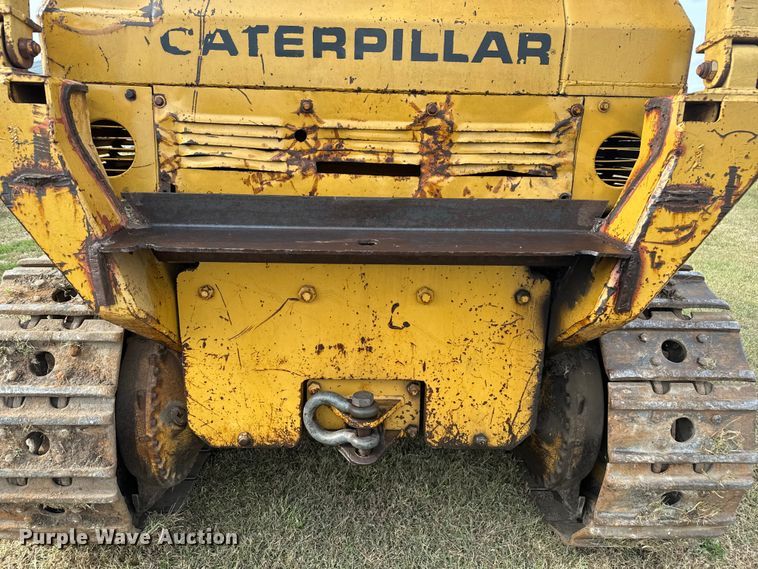 image for item EV1864 1973 Caterpillar 977L track loader