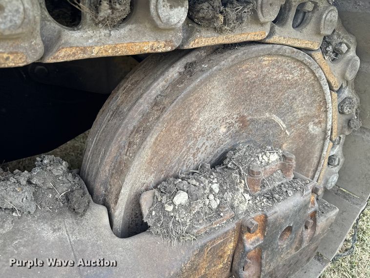 image for item EV1864 1973 Caterpillar 977L track loader