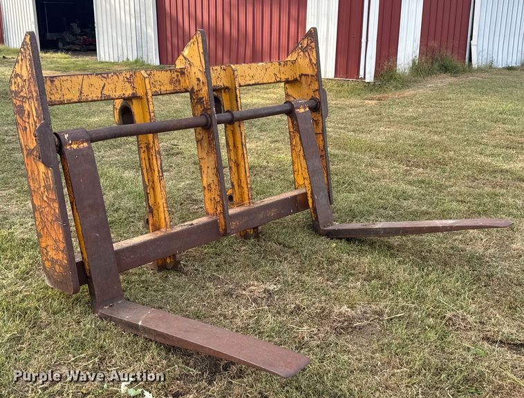 image for item EV1864 1973 Caterpillar 977L track loader