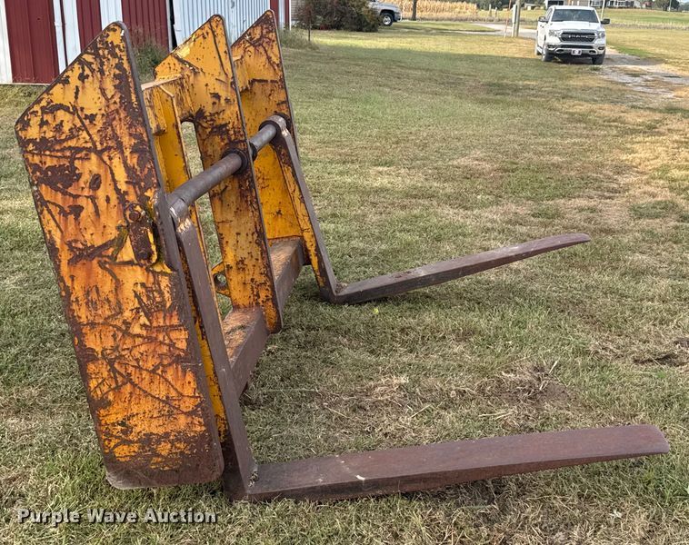 image for item EV1864 1973 Caterpillar 977L track loader