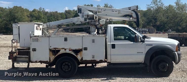 CAMIóN CON CANASTILLA 2007 FORD ALTEC