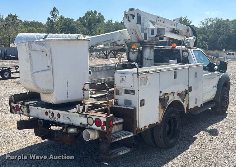 CAMIóN CON CANASTILLA 2007 FORD ALTEC