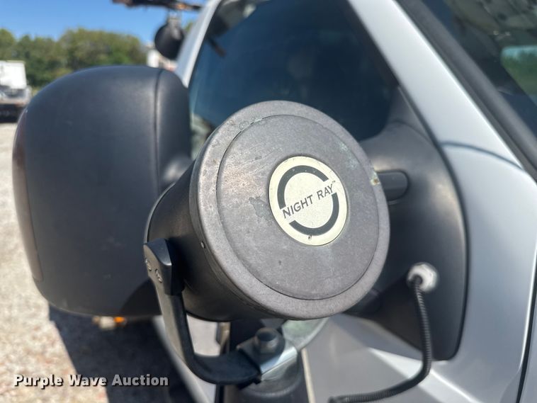 image for item EV1894 2007 Ford F550 Super Duty bucket truck