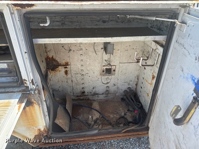 image for item EV1894 2007 Ford F550 Super Duty bucket truck