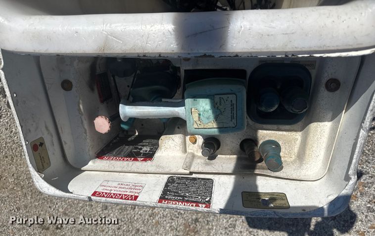 image for item EV1894 2007 Ford F550 Super Duty bucket truck