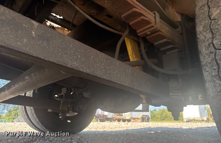 image for item EV1894 2007 Ford F550 Super Duty bucket truck