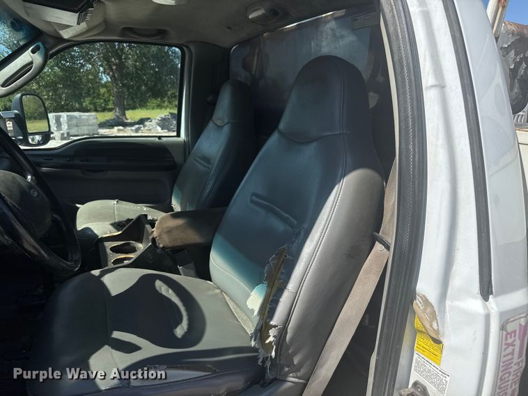 image for item EV1894 2007 Ford F550 Super Duty bucket truck