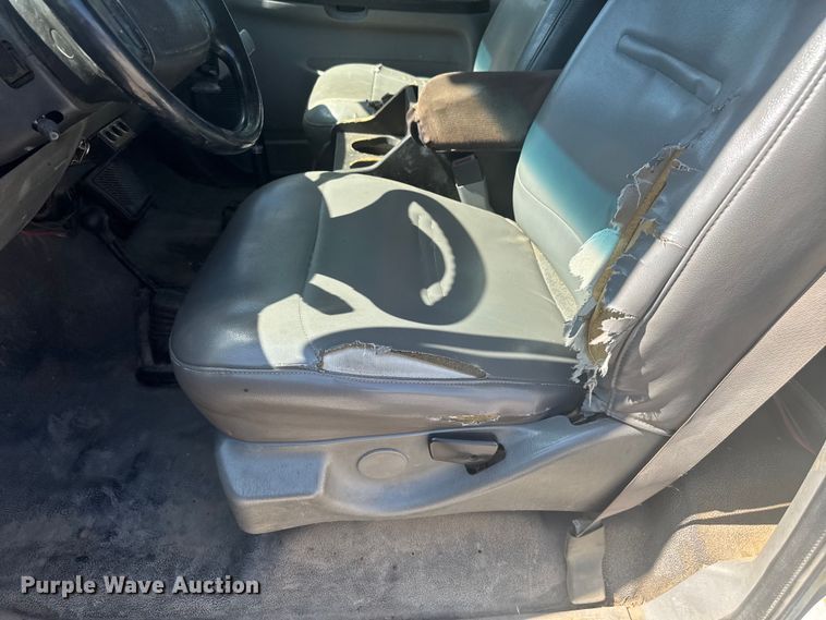 image for item EV1894 2007 Ford F550 Super Duty bucket truck