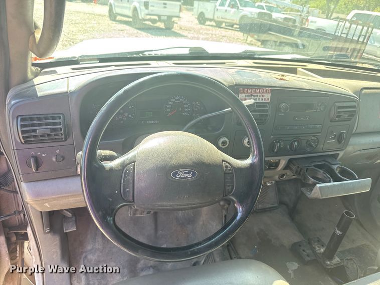 image for item EV1894 2007 Ford F550 Super Duty bucket truck