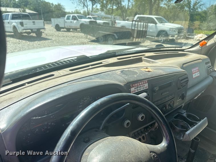 image for item EV1894 2007 Ford F550 Super Duty bucket truck