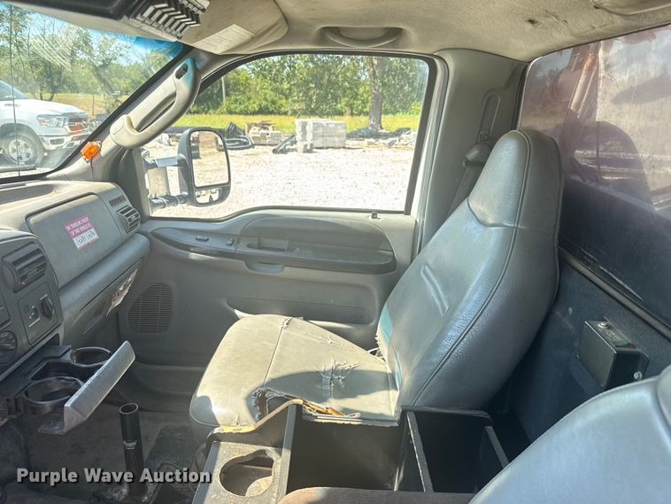 image for item EV1894 2007 Ford F550 Super Duty bucket truck