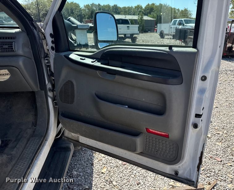 image for item EV1894 2007 Ford F550 Super Duty bucket truck