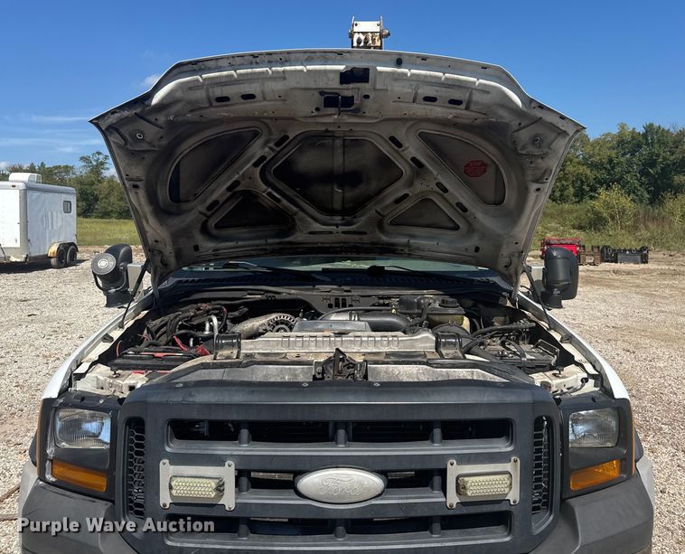 image for item EV1894 2007 Ford F550 Super Duty bucket truck