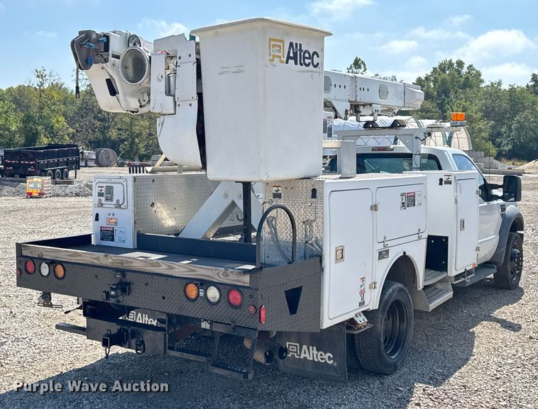 CAMIóN CON CANASTILLA 2009 FORD ALTEC
