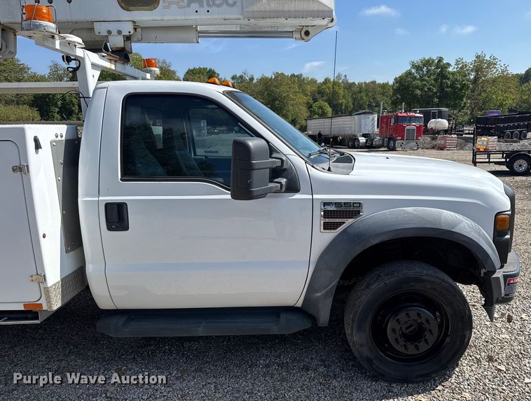 image for item EV1895 2009 Ford  F550 Super Duty bucket truck