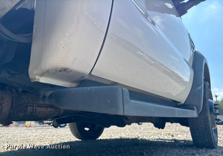 image for item EV1895 2009 Ford  F550 Super Duty bucket truck