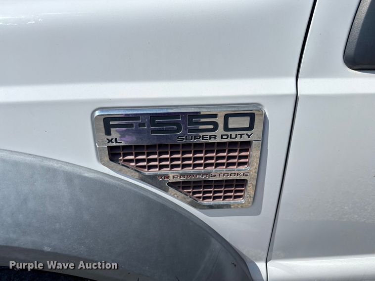 image for item EV1895 2009 Ford  F550 Super Duty bucket truck