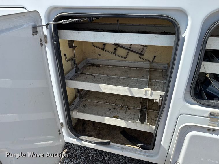 image for item EV1895 2009 Ford  F550 Super Duty bucket truck