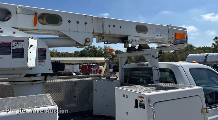 image for item EV1895 2009 Ford  F550 Super Duty bucket truck
