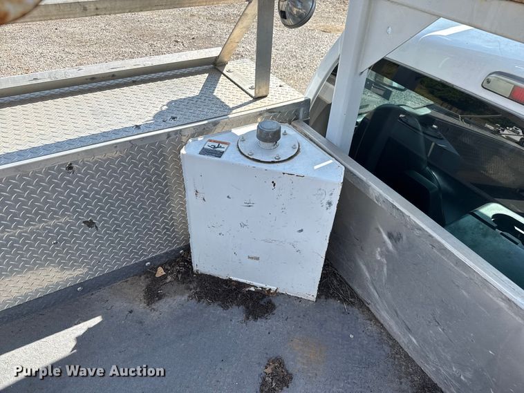 image for item EV1895 2009 Ford  F550 Super Duty bucket truck