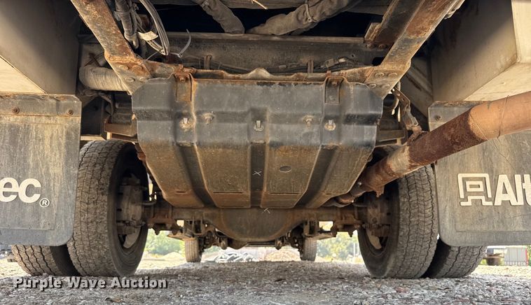 image for item EV1895 2009 Ford  F550 Super Duty bucket truck